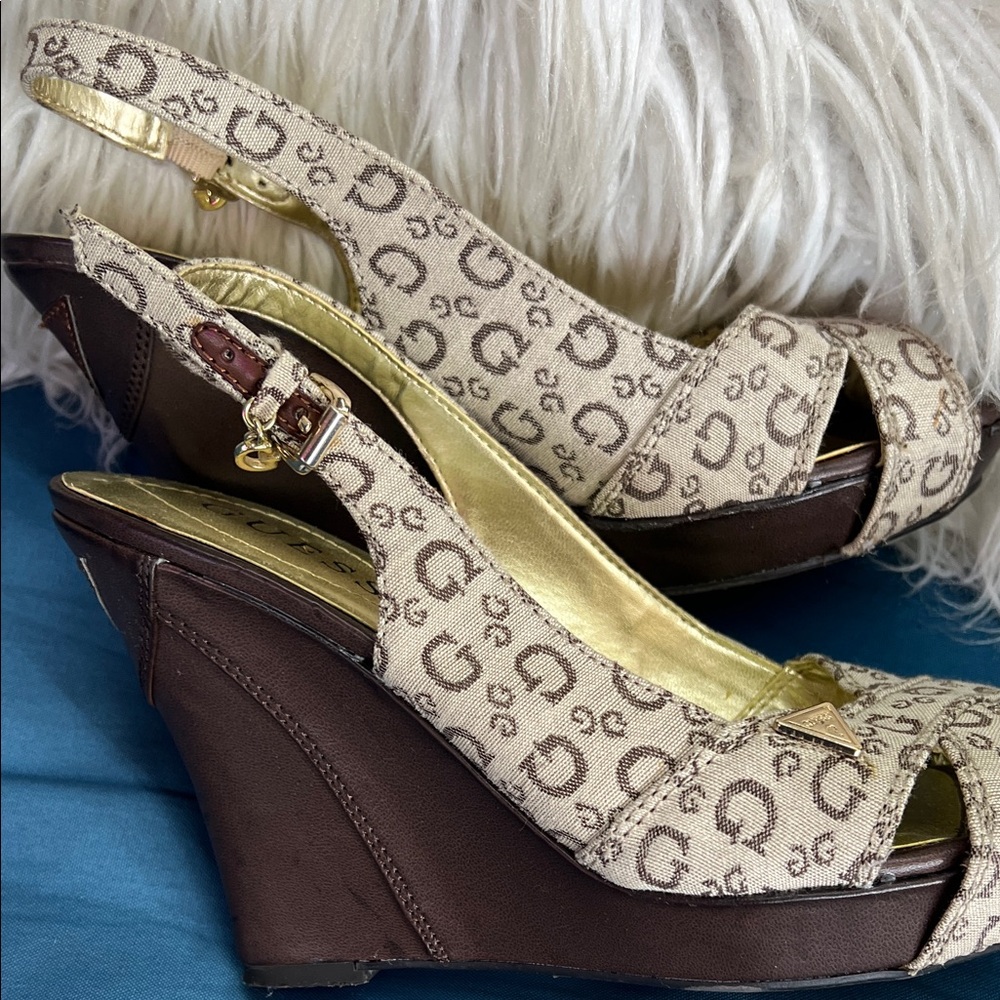 GUESS Beige Logo Slingbac Wedge with Gold Insole Size 6.5 - Picture 2 of 7